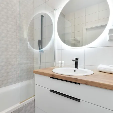 Modern With Parking And Balcony By Renters * Gdańsk