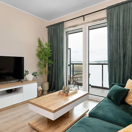 Modern With Parking And Balcony By Renters Lägenhet Gdańsk
